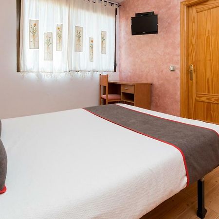 Oyo Hotel Los Alamos 普拉森西亚 外观 照片