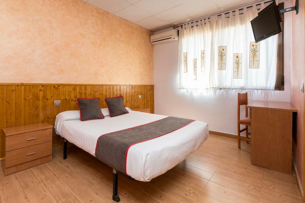 Oyo Hotel Los Alamos 普拉森西亚 外观 照片